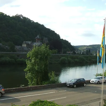 Bachmeier's Traube 3* Niederfell